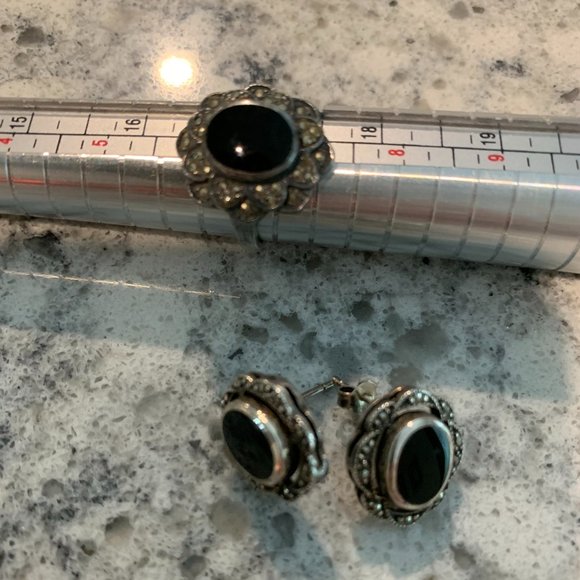 Estate Jewelry Box Jewelry - Vintage marcasite & Onyz earring and ring set